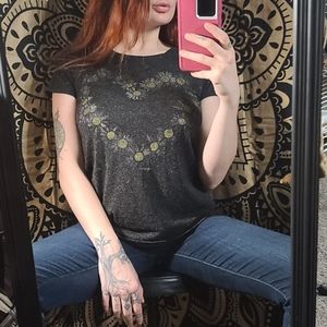 LOL VINTAGE Daisy Heart T-shirt